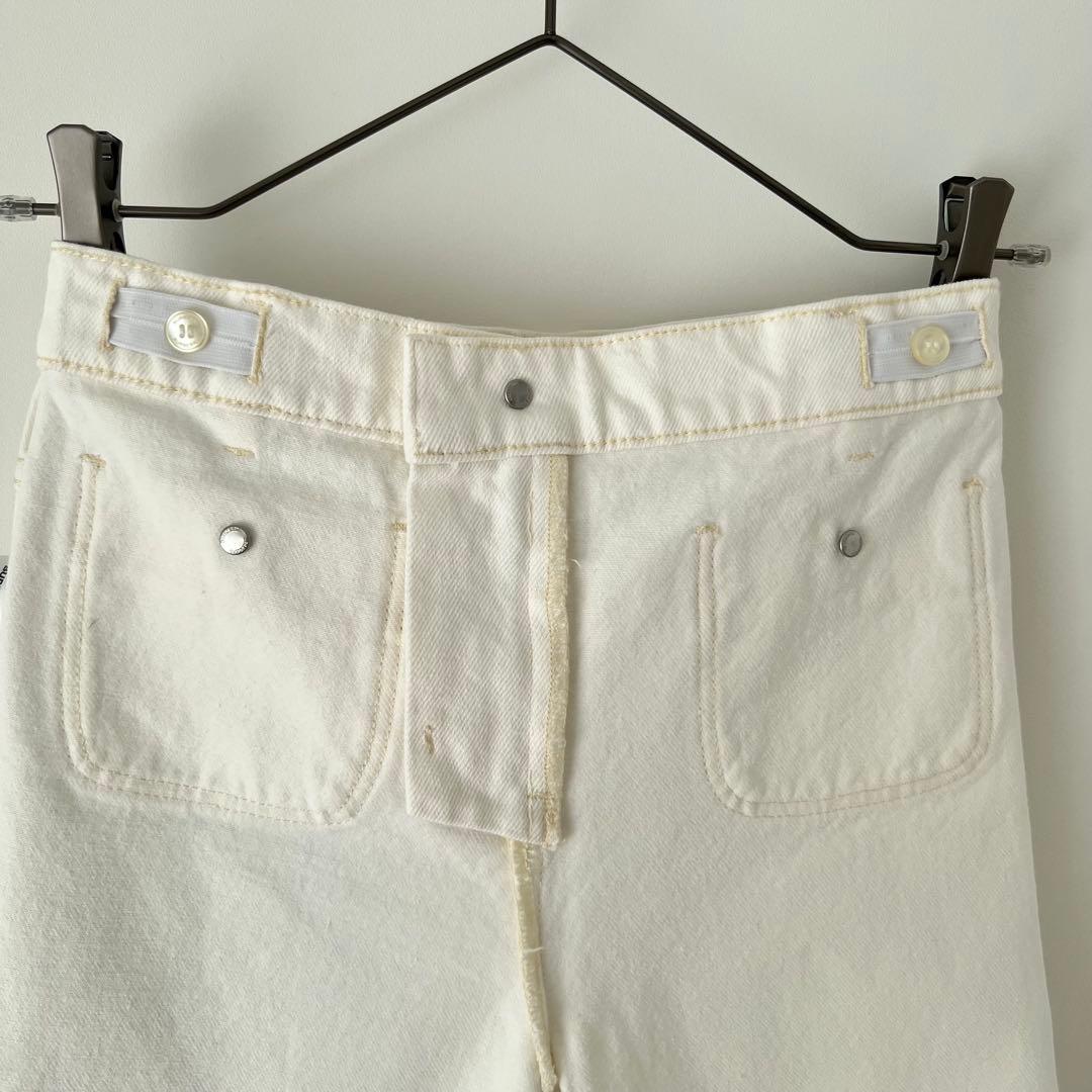 【新品タグ付き】BURBERRY バーバリー 140cm ロゴ 白デニムパンツ