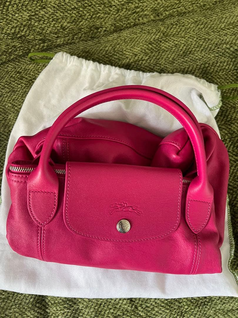 ロンシャン　リアルレザー　本革　ピンクレザーショルダーバッグ