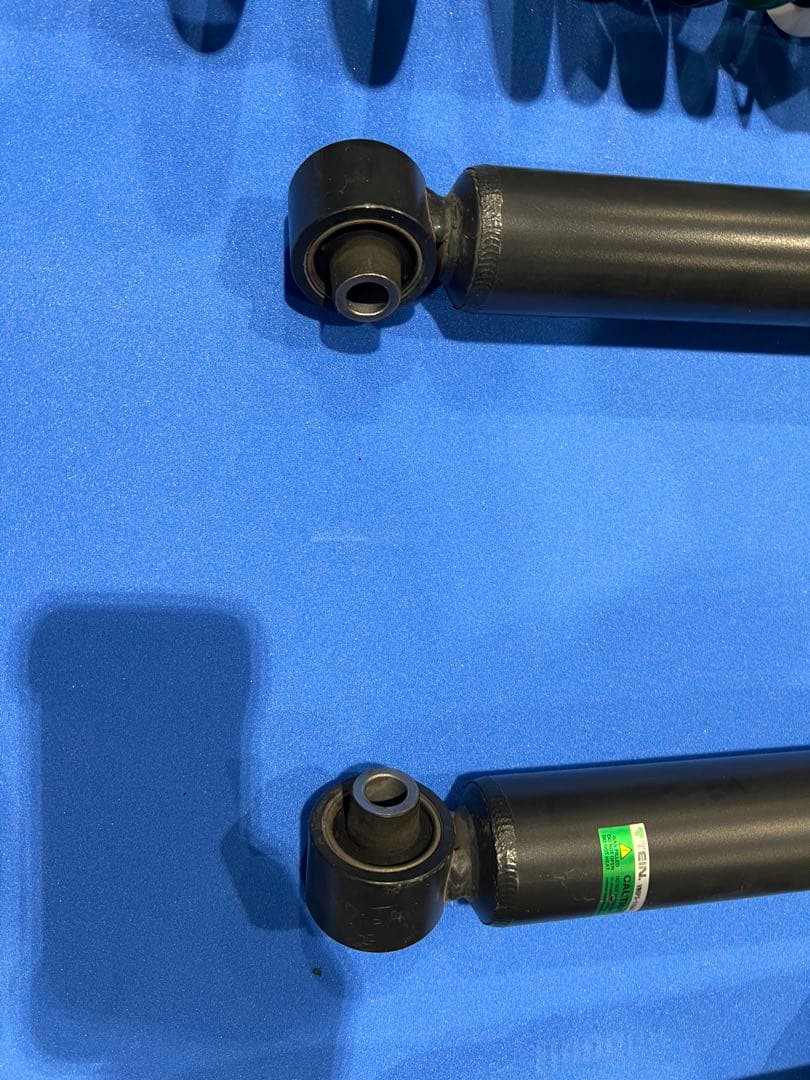 テスラ モデルＹ TEIN FS2 美品中古