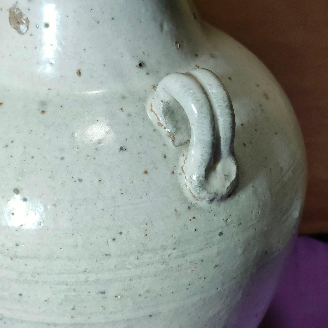 白磁ニ耳壺　中国南方　唐白