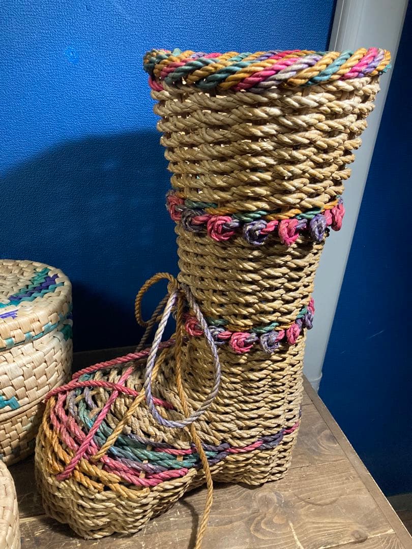 A 籠バスケット　ラタン　レトロ　ヴィンテージ　アンティーク調　靴　小物入れ