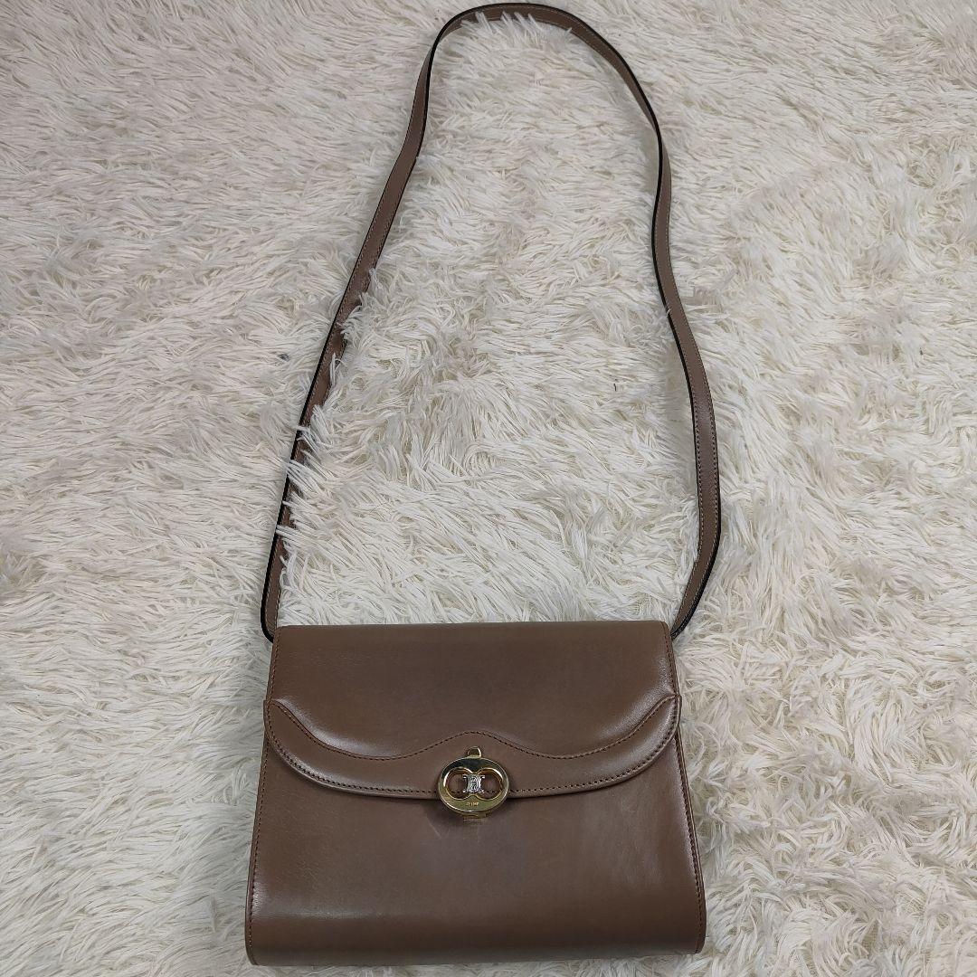 本日限定価格　セリーヌ　ショルダーバッグ　トリオンフ金具　2way　レザー