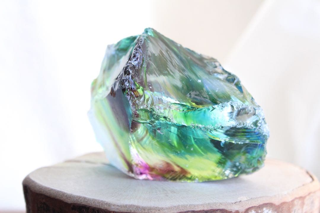 シエラネバダ産アンダラクリスタル　マルチカラー