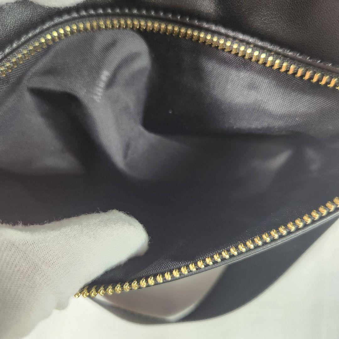 未使用 現行 マリークヮント フロントポケットデイジーパッチ ボディバッグ