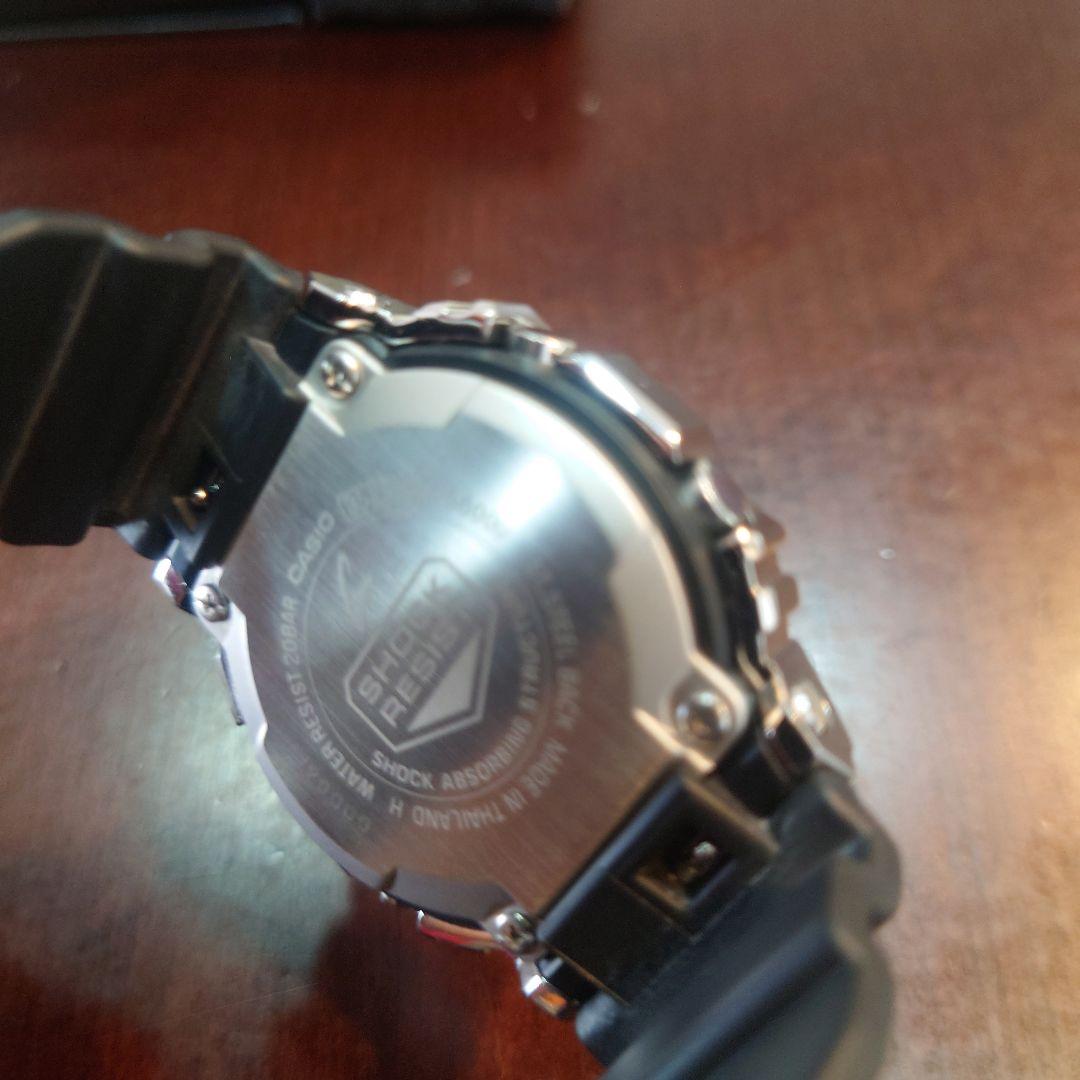 CASIO G-SHOCK メタルデジタル腕時計 ブラックGM-5600U