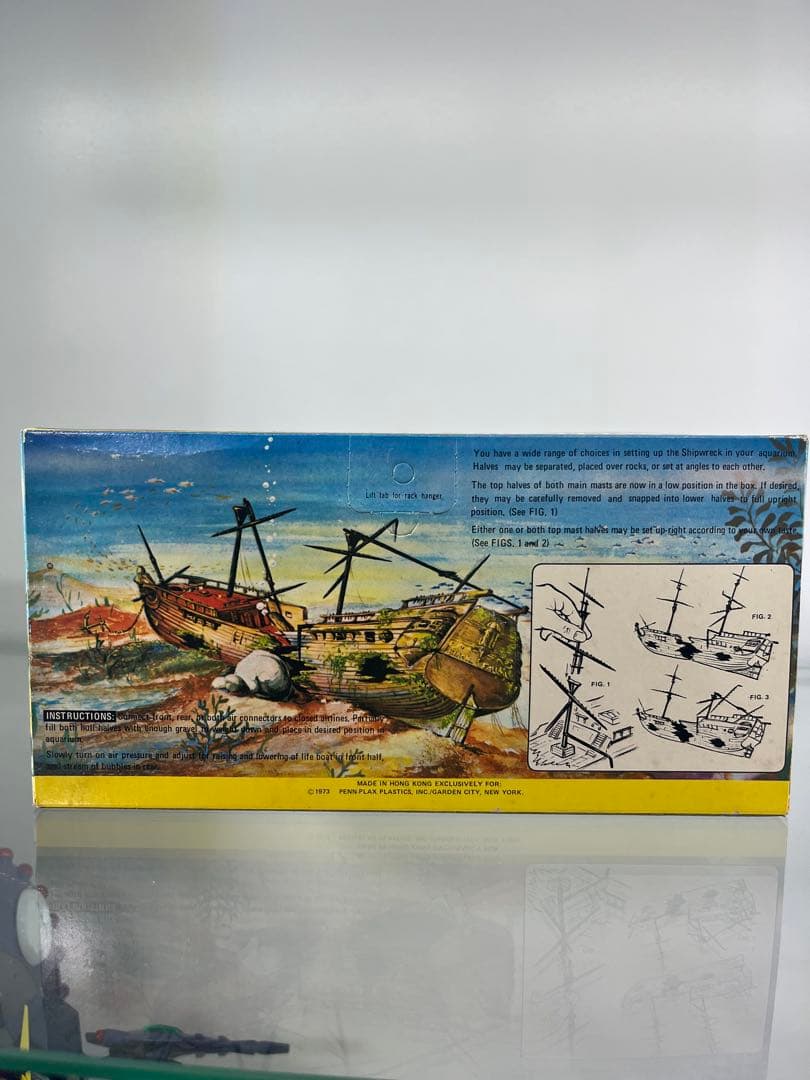1970年代Penn-Plax社 大アマゾンの半魚人 と沈没船