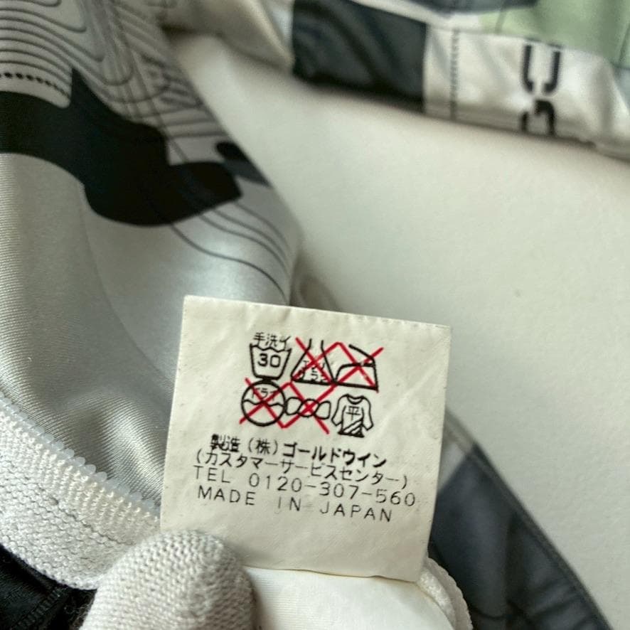 【高機能】GOLDWIN レーシングワンピース スキー スノーボード 総柄 M