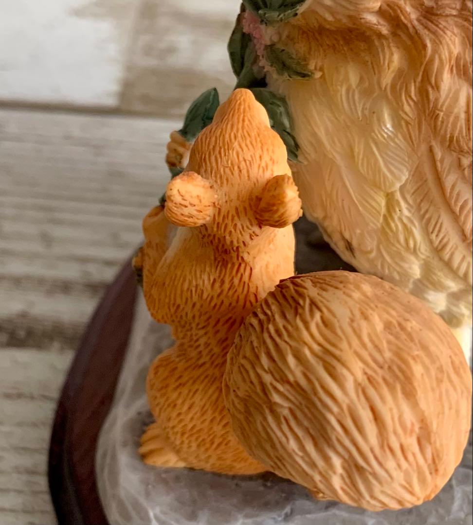 ブラウンじいさまとりすのナトキン 限定版 フィギュリン ピーターラビット 置物