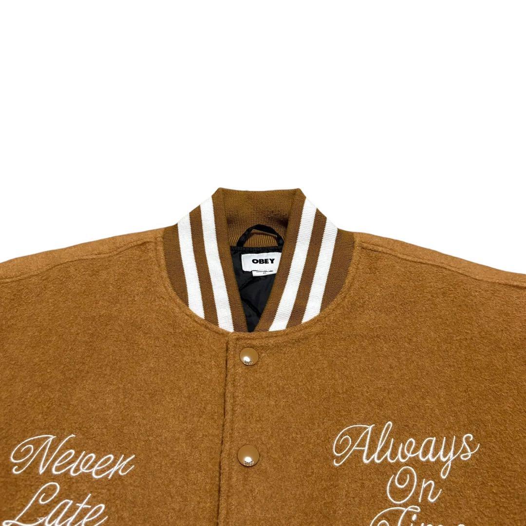 オベイ OBEY ウール混 スタジャン ブルゾン ビッグ刺繍 裏地キルティング