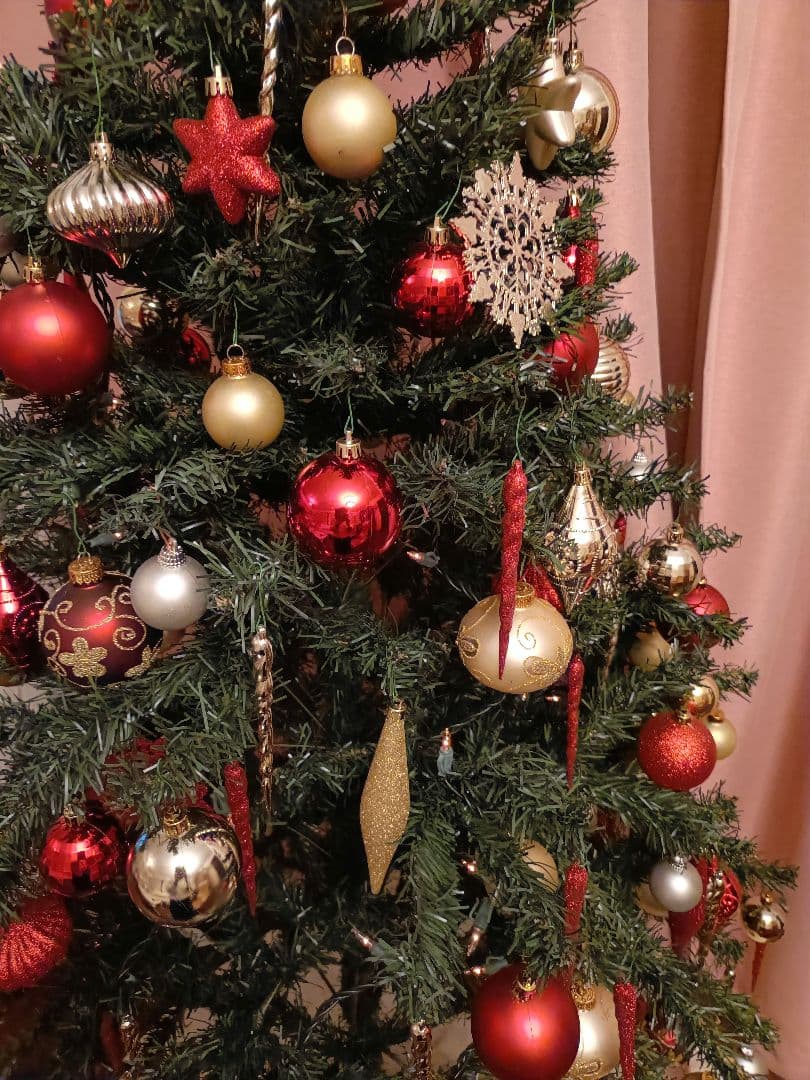 超大型 180cm クリスマスツリー 　金、赤のオーナメント　装飾品　スカート付
