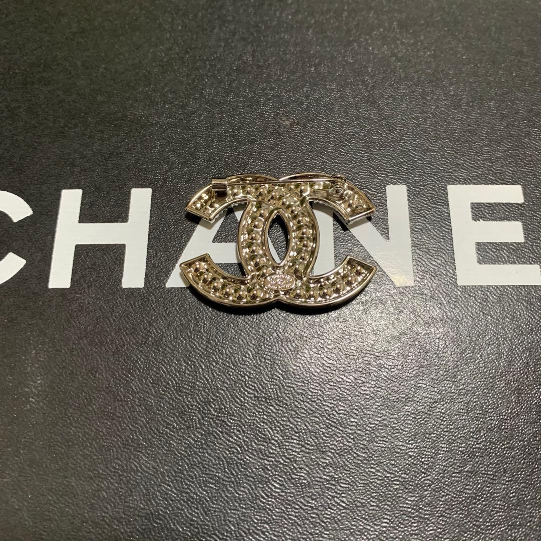 【新品/美品】　CHANEL パール　ブローチ