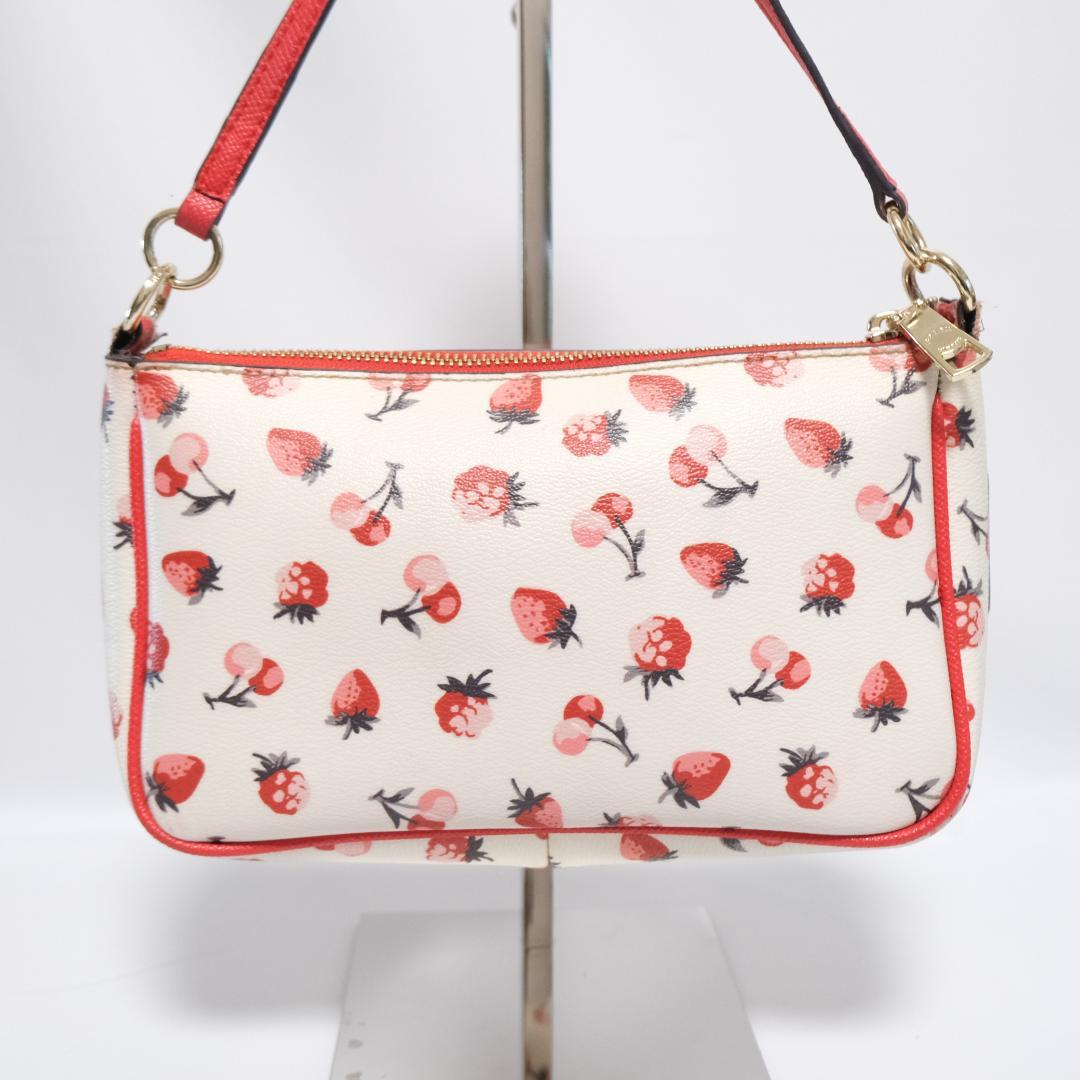coach Strawberry cherry　accessory pouch