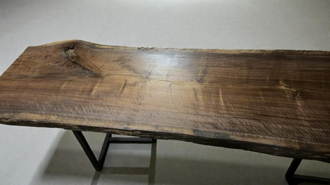 ウォールナット一枚板2200mm｜深い色艶と静かな存在感が美しい無垢天板