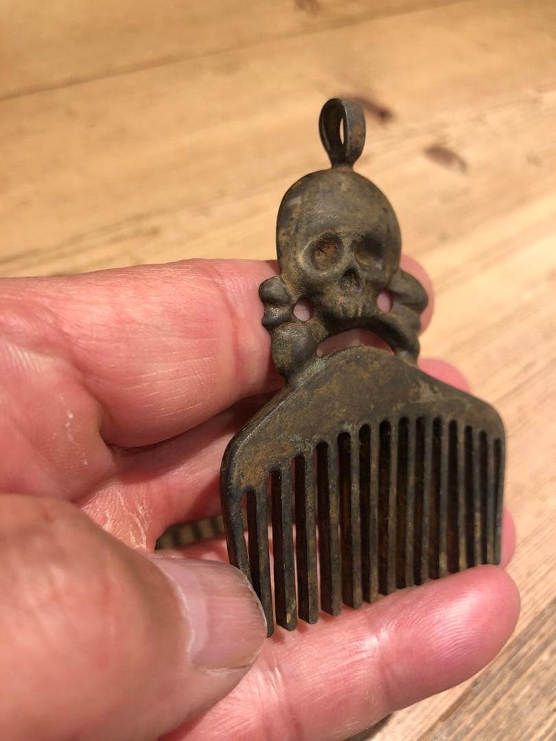 ビンテージ　スカル　髑髏　骸骨　トレンチアート　インダストリアル　アンティーク