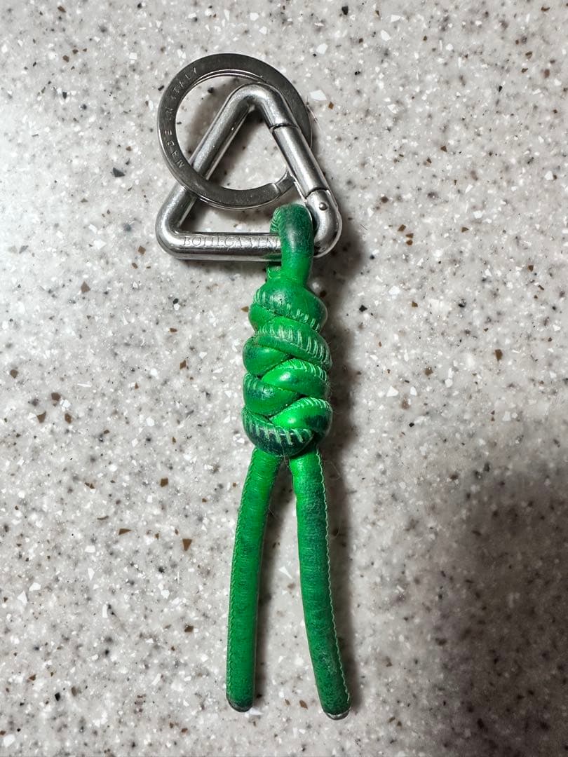 ボッテガ緑のレザーキーホルダーbottega