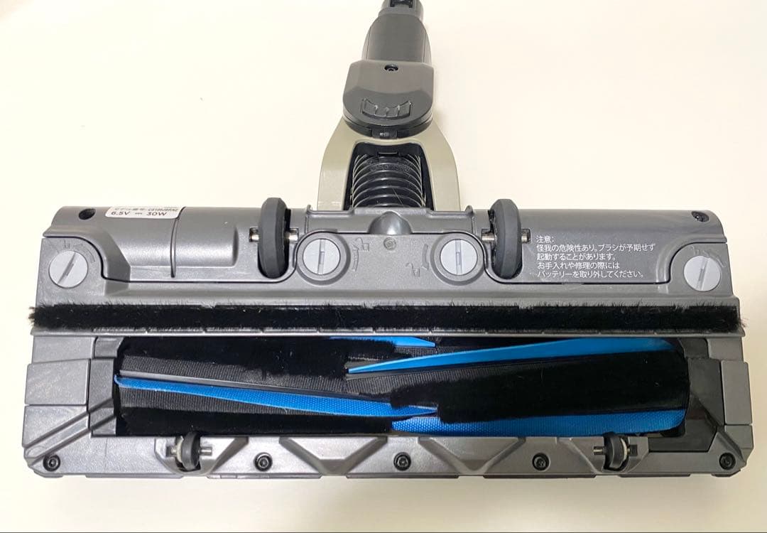 Shark シャーク スティッククリーナー本体（グレー）充電器・ノズル付き