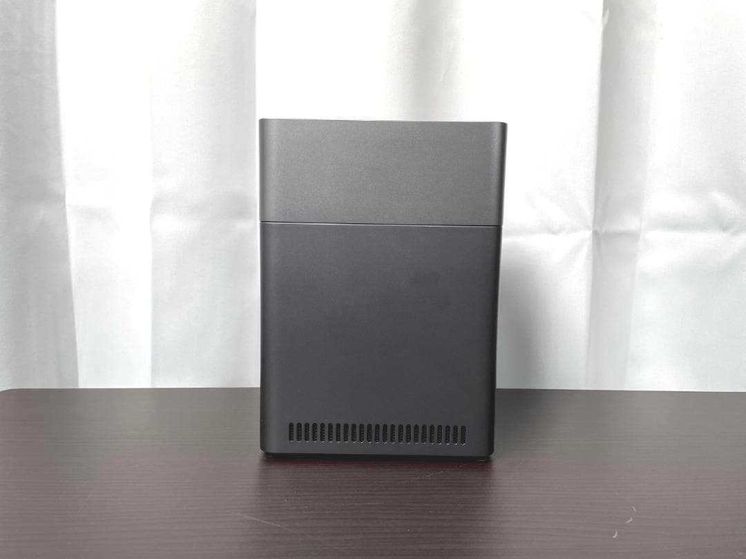 使用短め UGREEN NAS DH4300 Plus