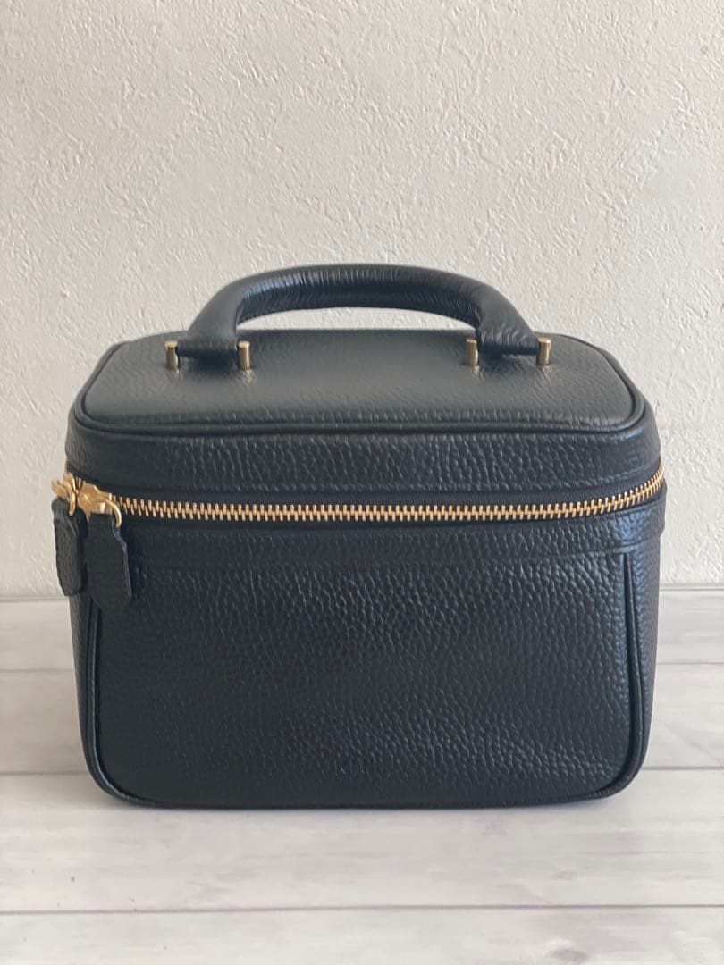 ch!iiibag チーバッグ　ブラック　レザー バニティ