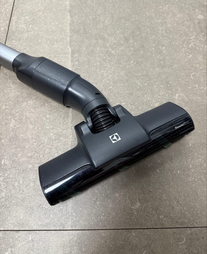 エレクトロラックス◇掃除機 Ultimate 700 シェルホワイト