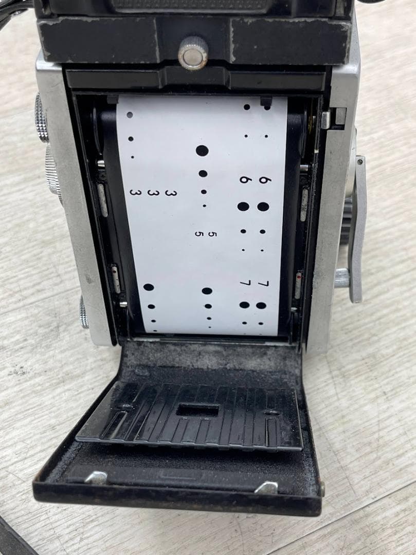 MAMIYA C33 2眼レフカメラ プロフェッショナル SEKONIC 露出計