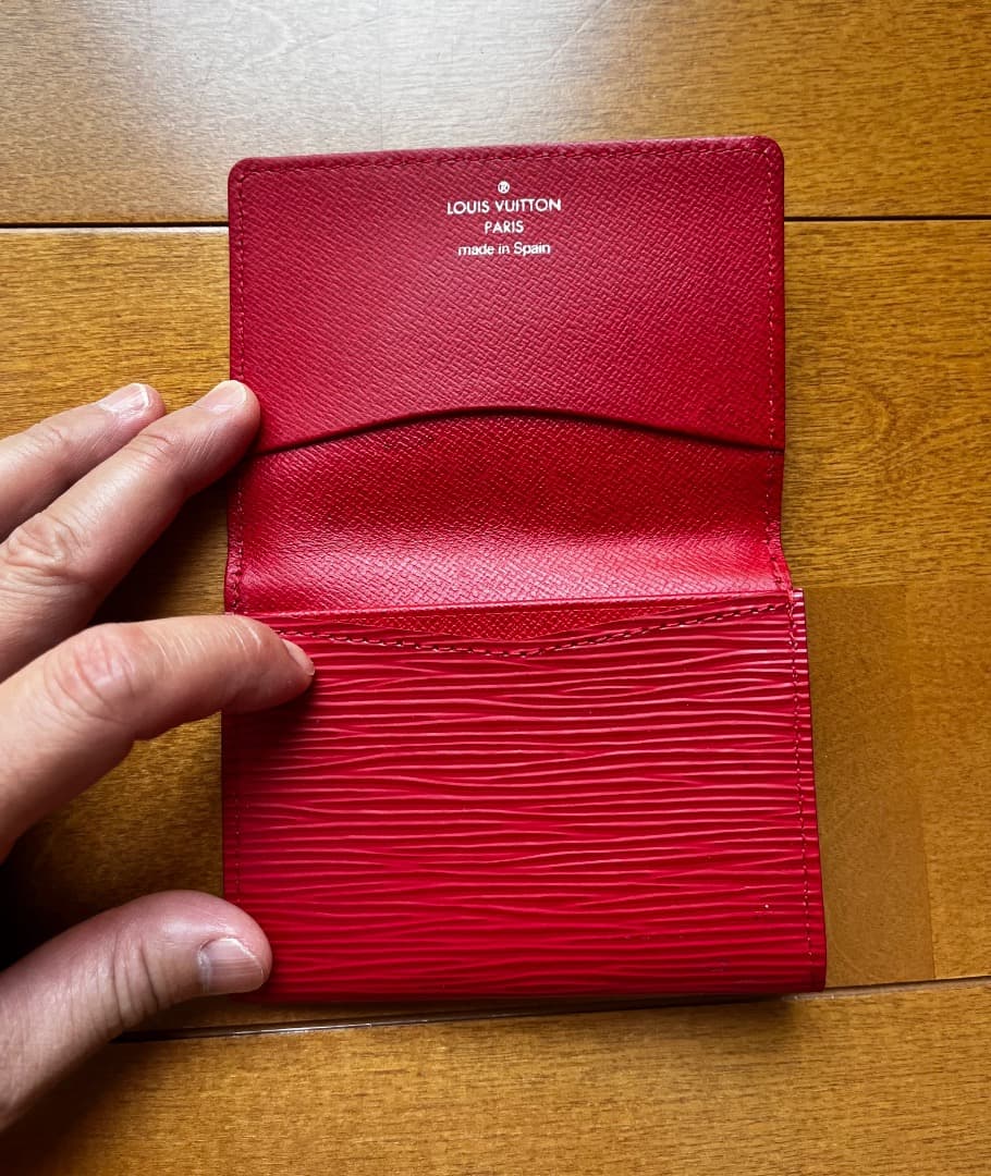 Louis Vuitton ルイ・ヴィトン エピ 名刺入れ ルージュ