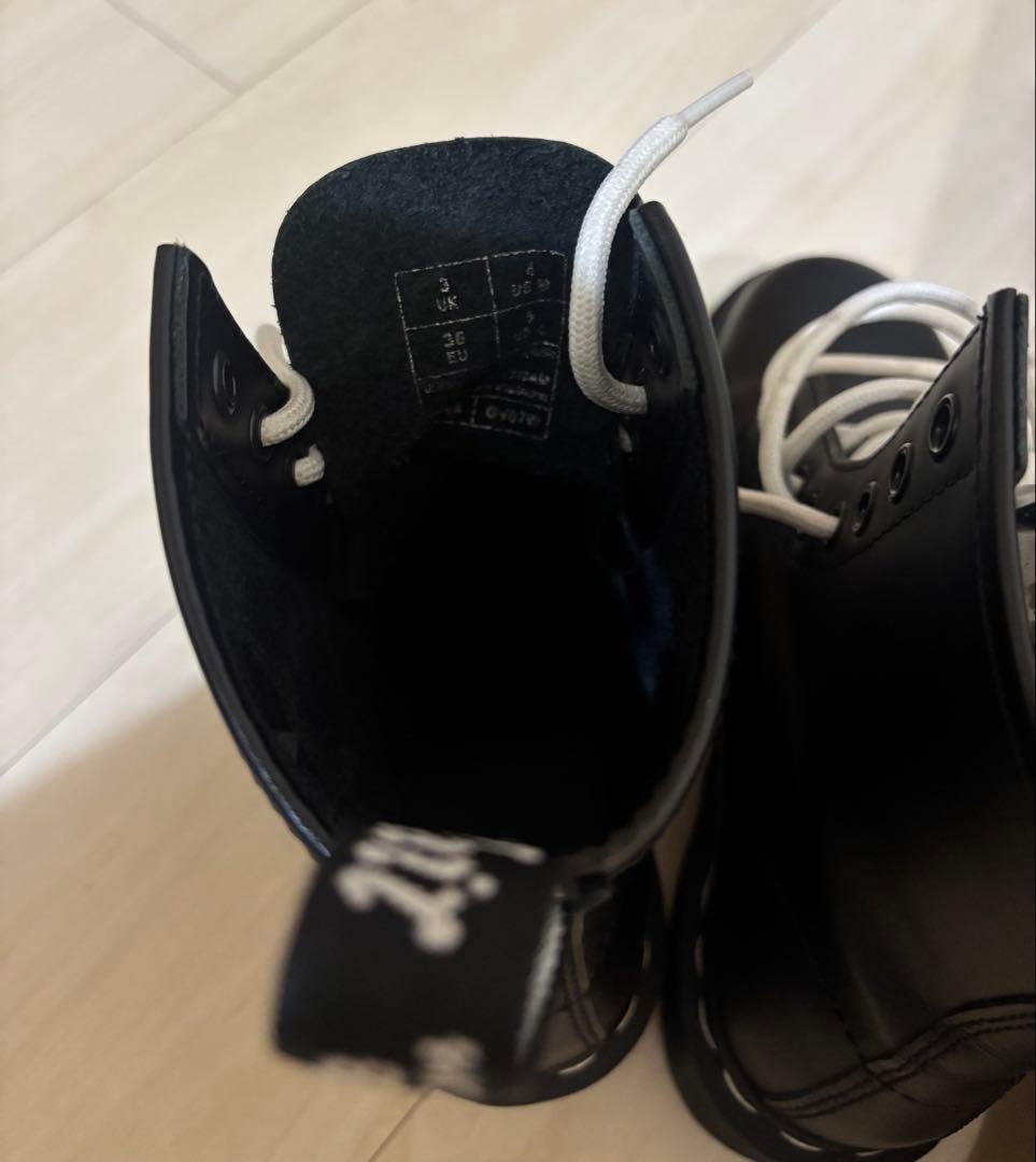 Dr.Martens ドクターマーチン ホワイトステッチ8ホールブーツUK3