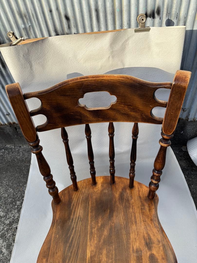 アンティークな飛騨産業のウィンザーチェア　キツツキマーク　椅子希少