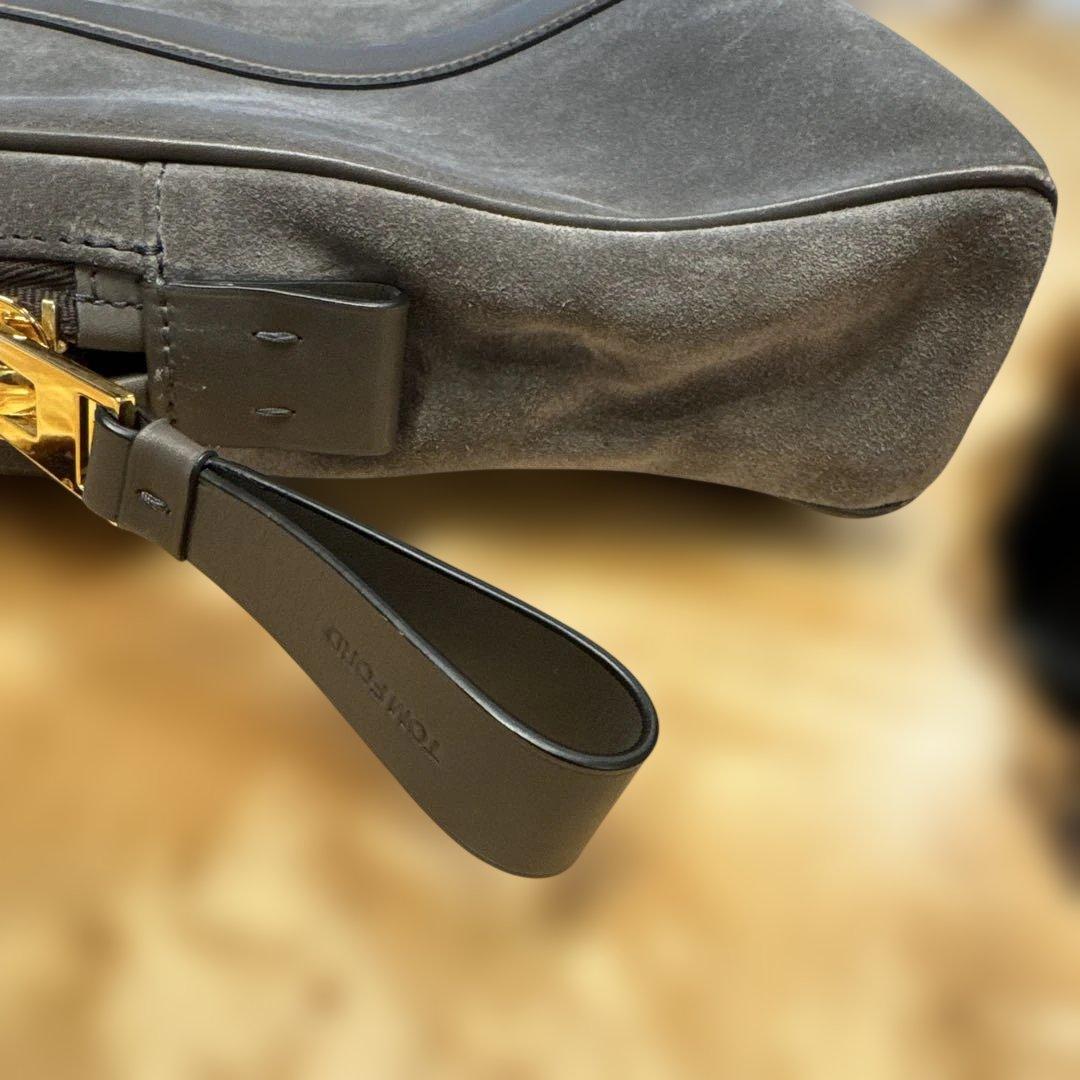 トムフォードグレー スエード ビジネスバッグ