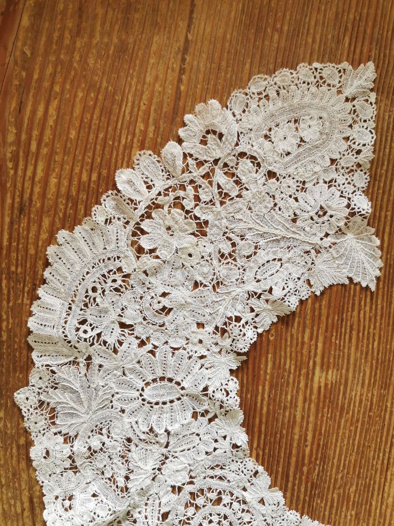 アンティークベルギー ポワンドローズ ブルージュ&デュセスレース付け襟 大型扇用