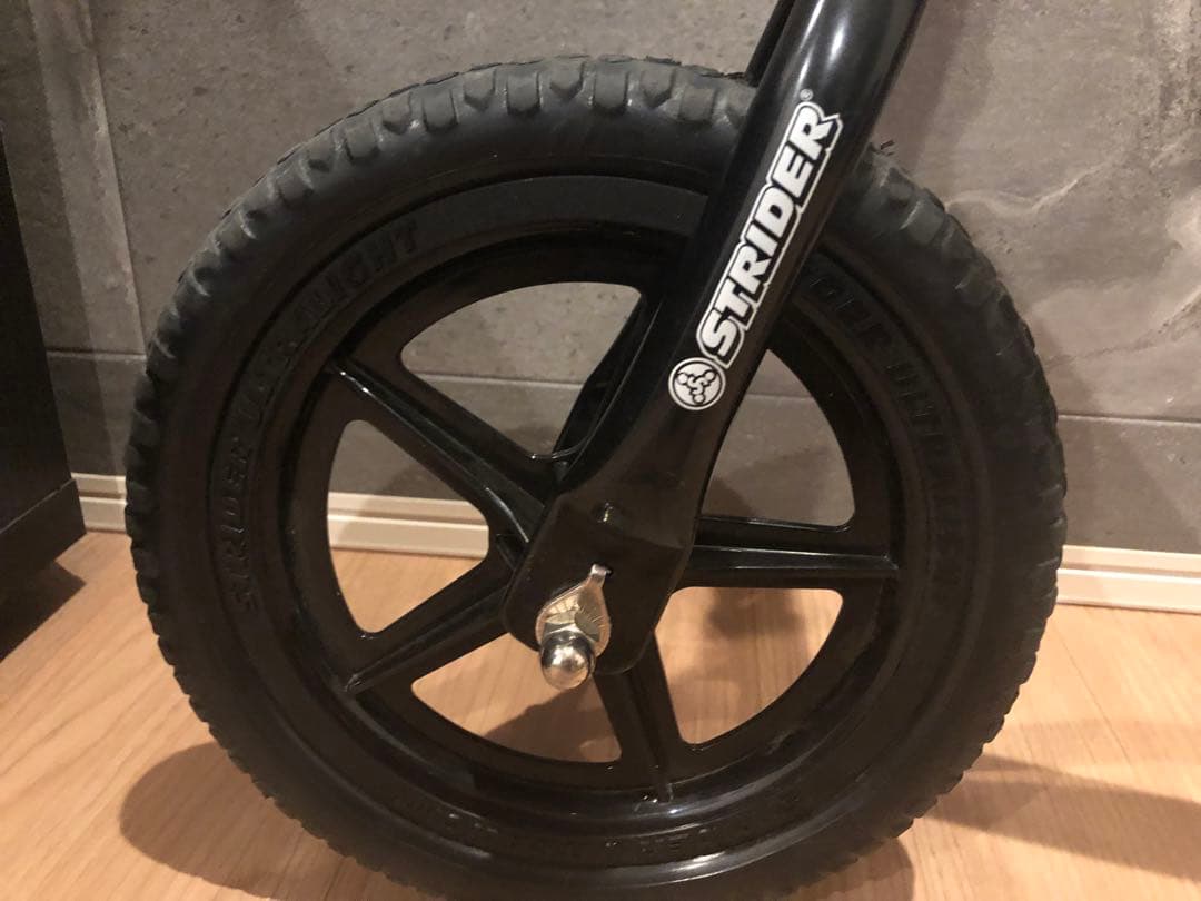 〓超美品〓　ストライダー　赤　レッド　12　カバー付　STRIDER　室内保管