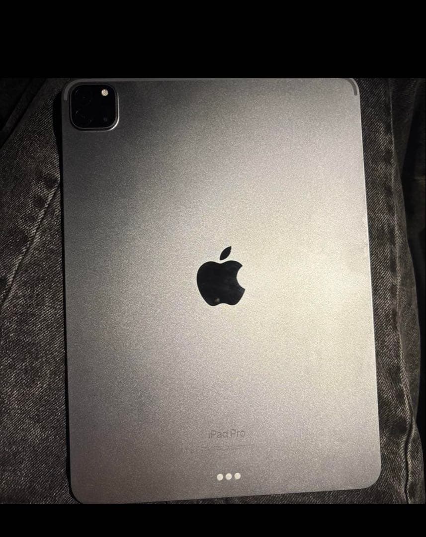 Apple iPad Pro スペースグレー 本体　第4世代　バッテリー100%