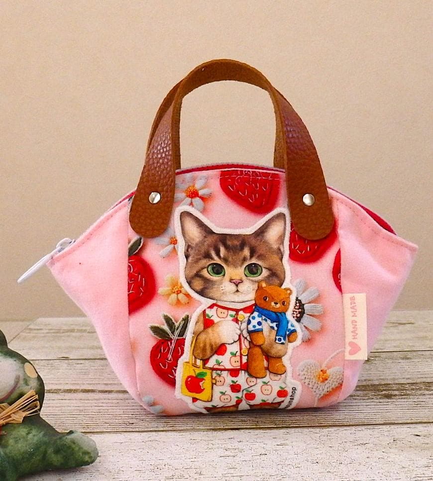 可愛い紙袋型トートバッグとお子様コスメポーチ他4点のおまとめ