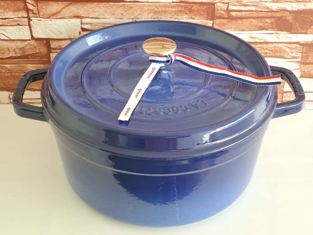 【美品/値下げ中】staub ピコ・ココット ラウンド ロイヤルブルー　ストウブ