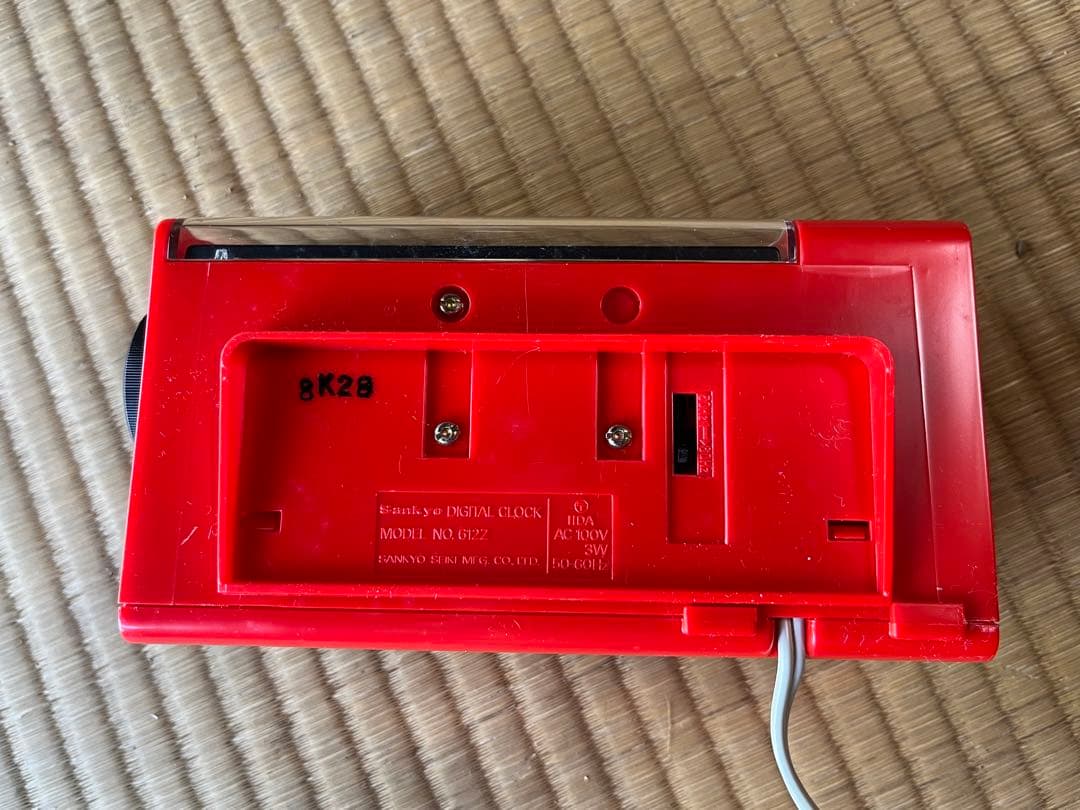 昭和レトロ　デジタル目覚まし時計　Sankyo