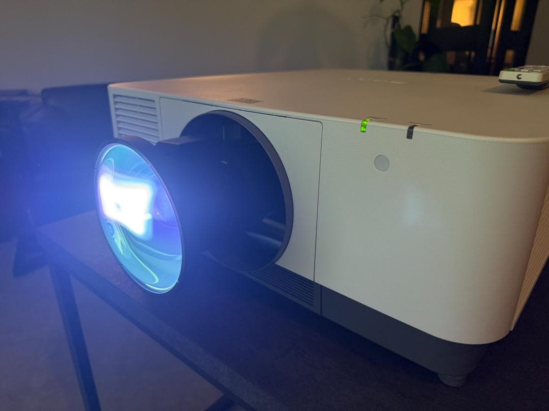 SONY VPL-FHZ91L 現行品美品9000ルーメン 短焦点ズームレンズ付