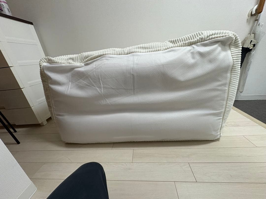 【引取歓迎　大阪】LOOSY 2人掛けビーズソファ アイボリー