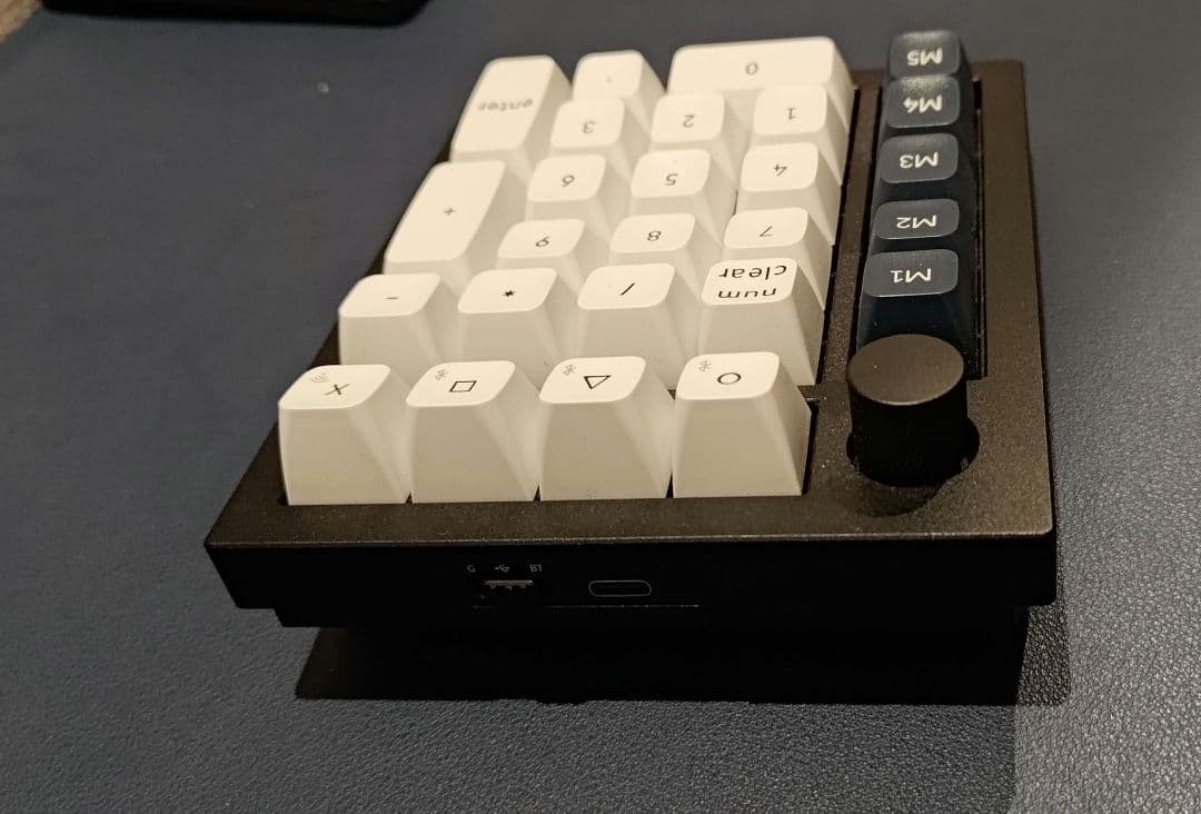 Keychronテンキー Q0 Max 茶軸 カーボンブラック
