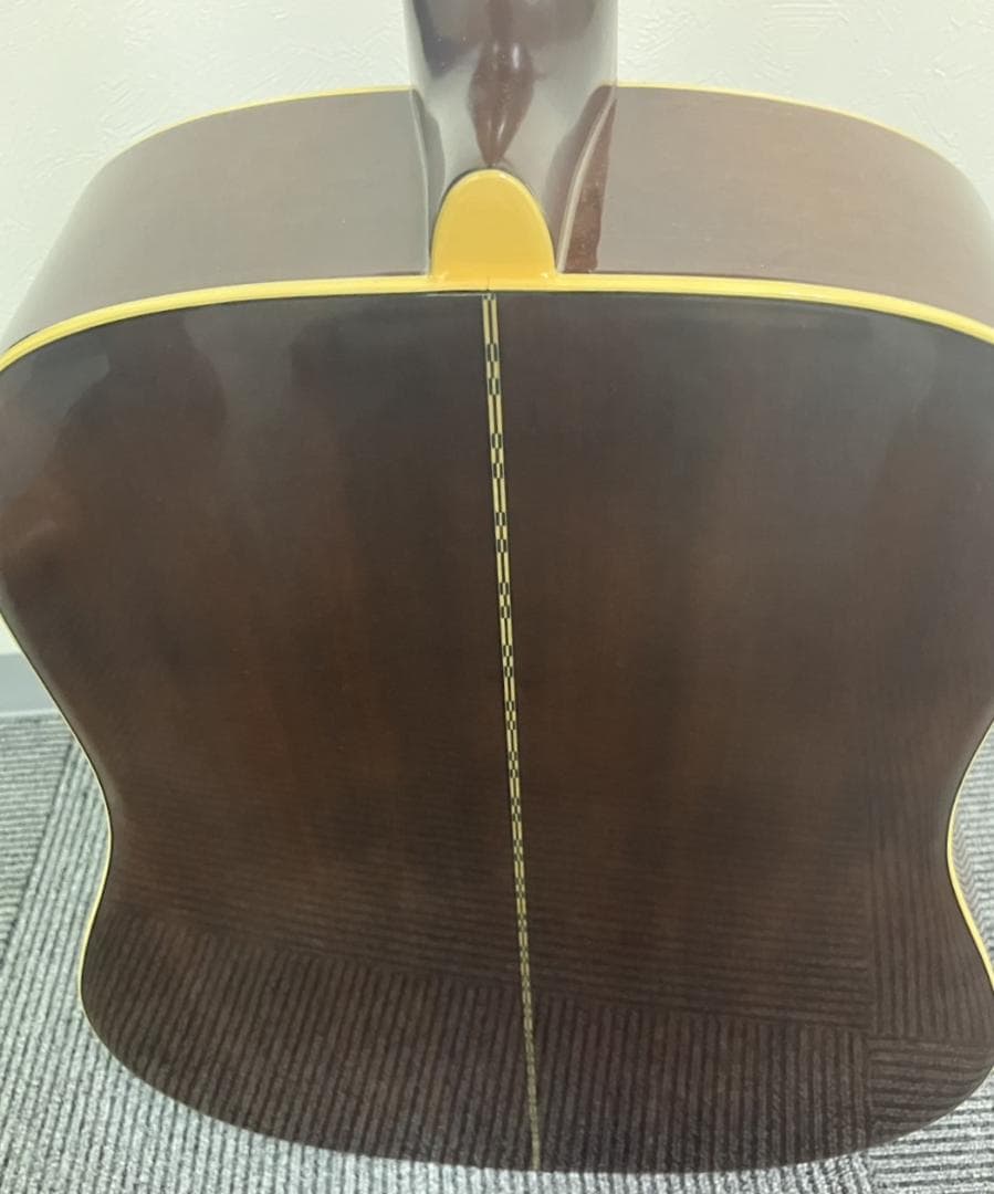 Yamaha　DW-8 VRS アコースティックギターとケースセット