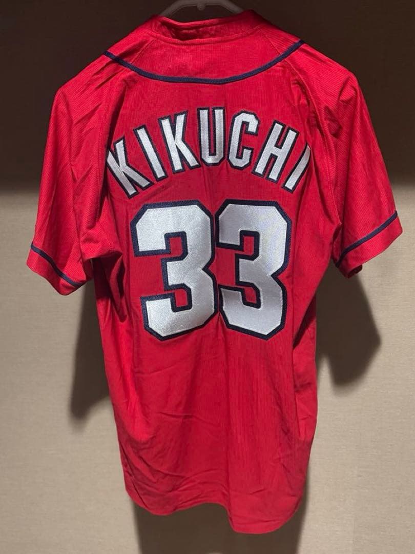 極美品 広島カープ 菊池涼介 背番号33 ハイクオリティユニフォーム Mサイズ