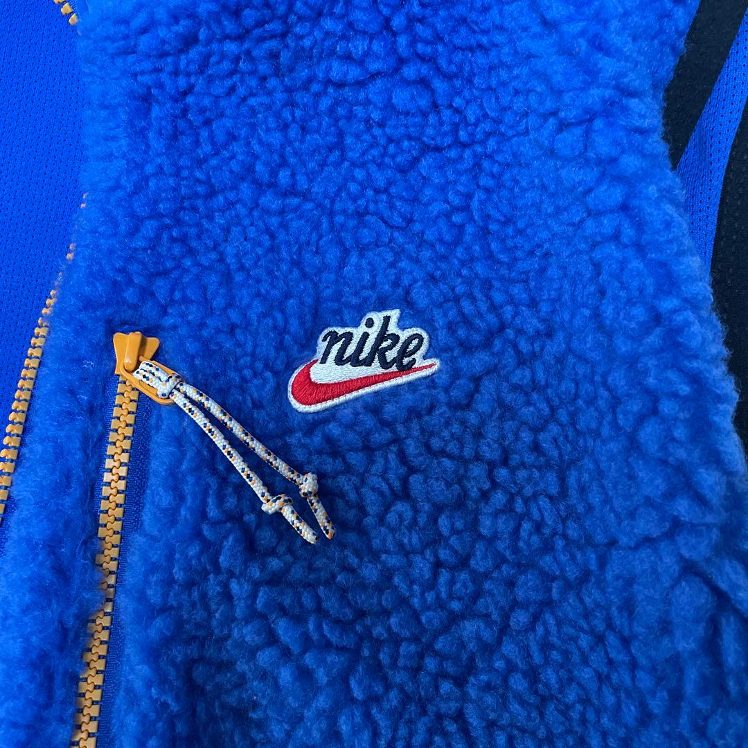 NIKE ボアベスト　ブルー／ホワイト