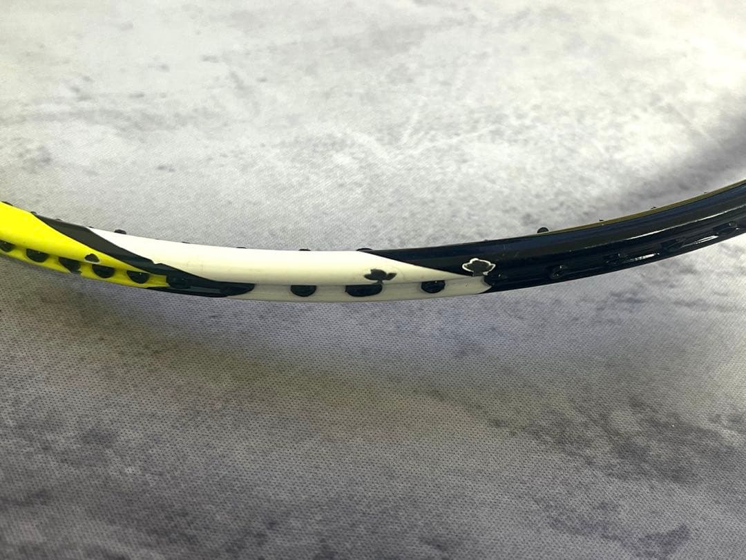 バドミントンラケット+ガット　アークセイバーZスラッシュ　サテライトニトロ