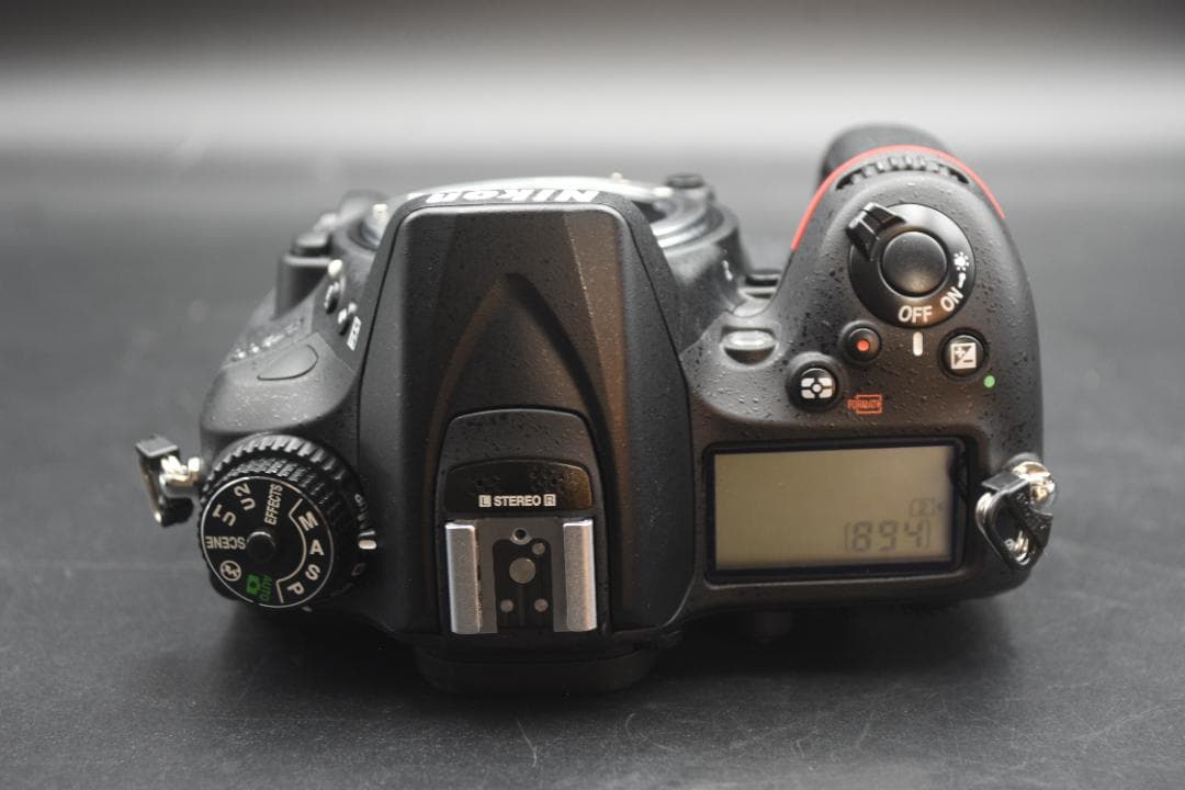 Nikon ニコン D7200 デジタル一眼レフカメラ