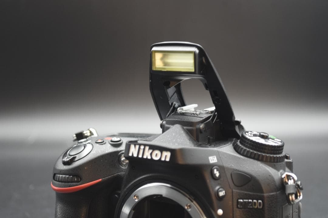 Nikon ニコン D7200 デジタル一眼レフカメラ