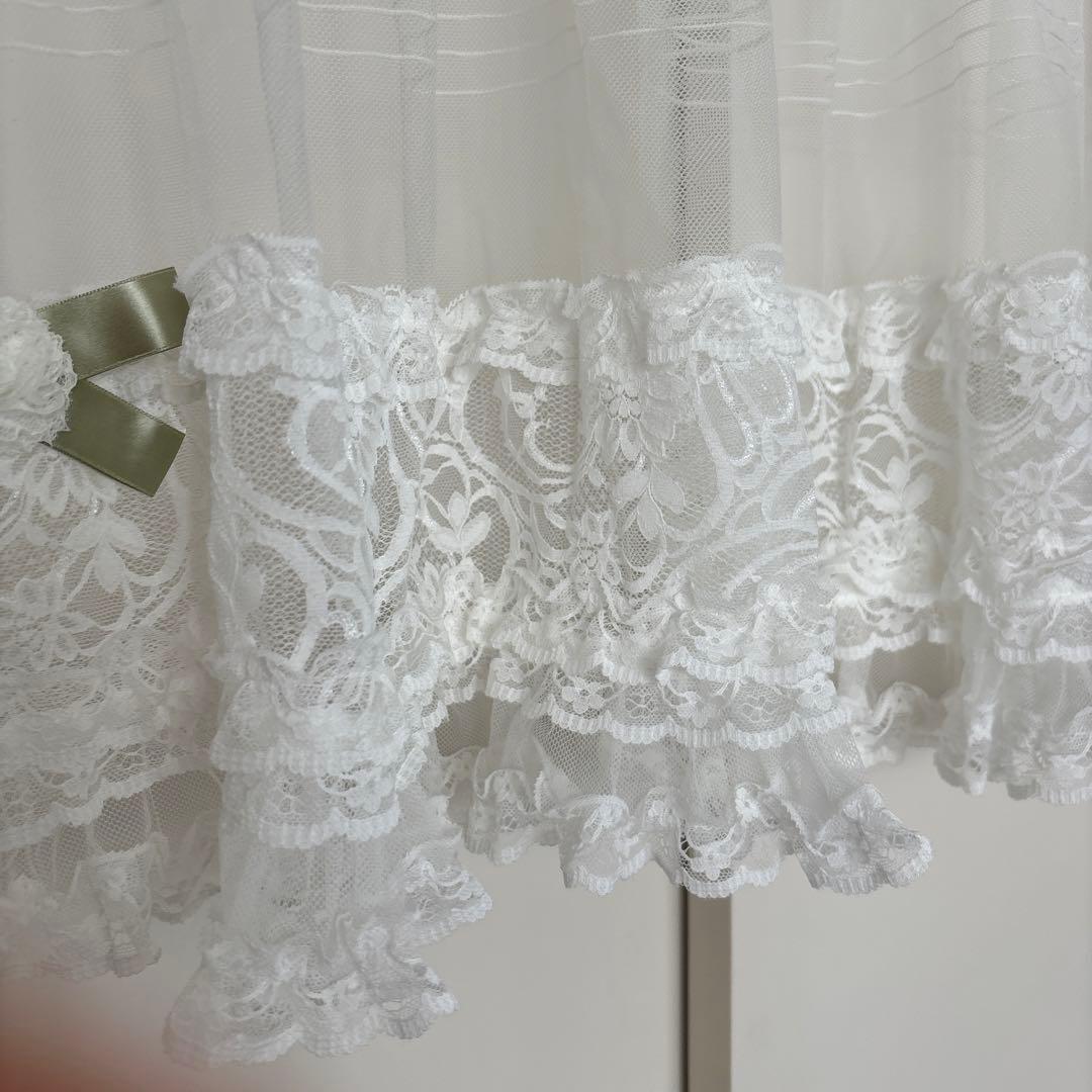 ヒスクローネ　カフェカーテン