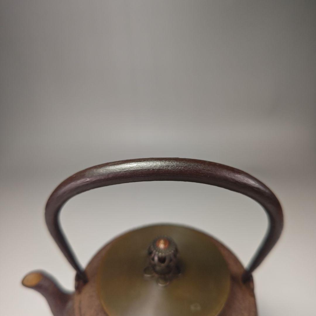 ウ309 鉄瓶『釜師　佐藤浄清造』『肩衝松地紋　鉄瓶　共箱』茶道具　急須