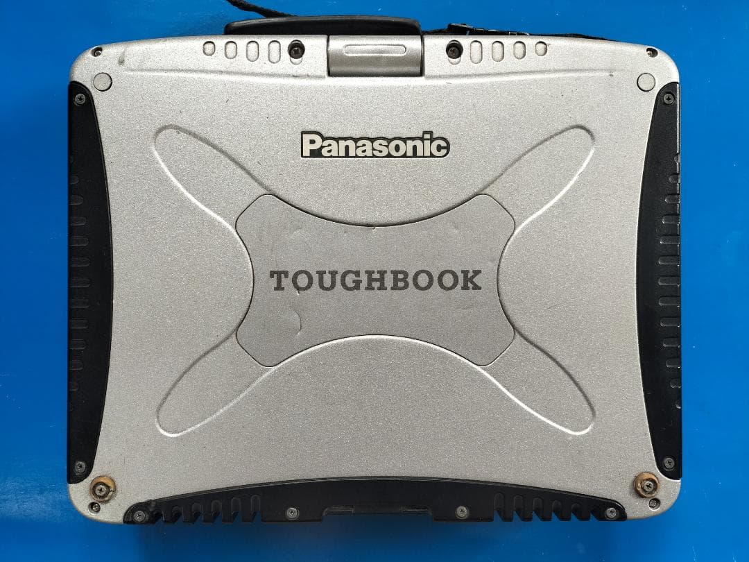 TOUGHBOOK CF-18 10.4型/落下や衝撃、水、埃に強い堅牢PC 2
