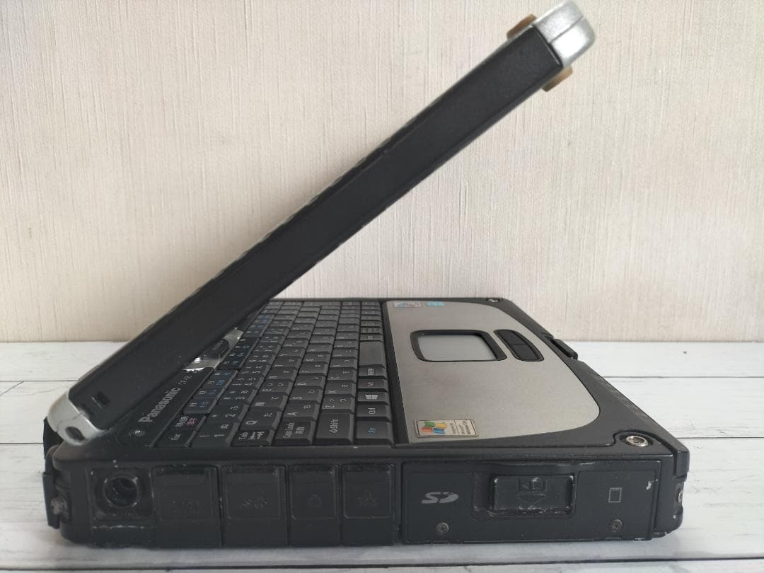 TOUGHBOOK CF-18 10.4型/落下や衝撃、水、埃に強い堅牢PC 2