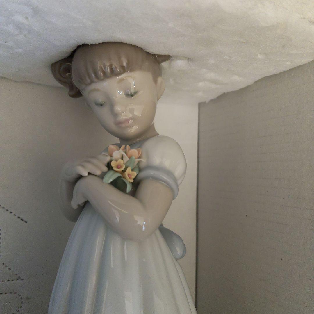 富*子様 【新品】リヤドロ　Lladro Flowers for mommy