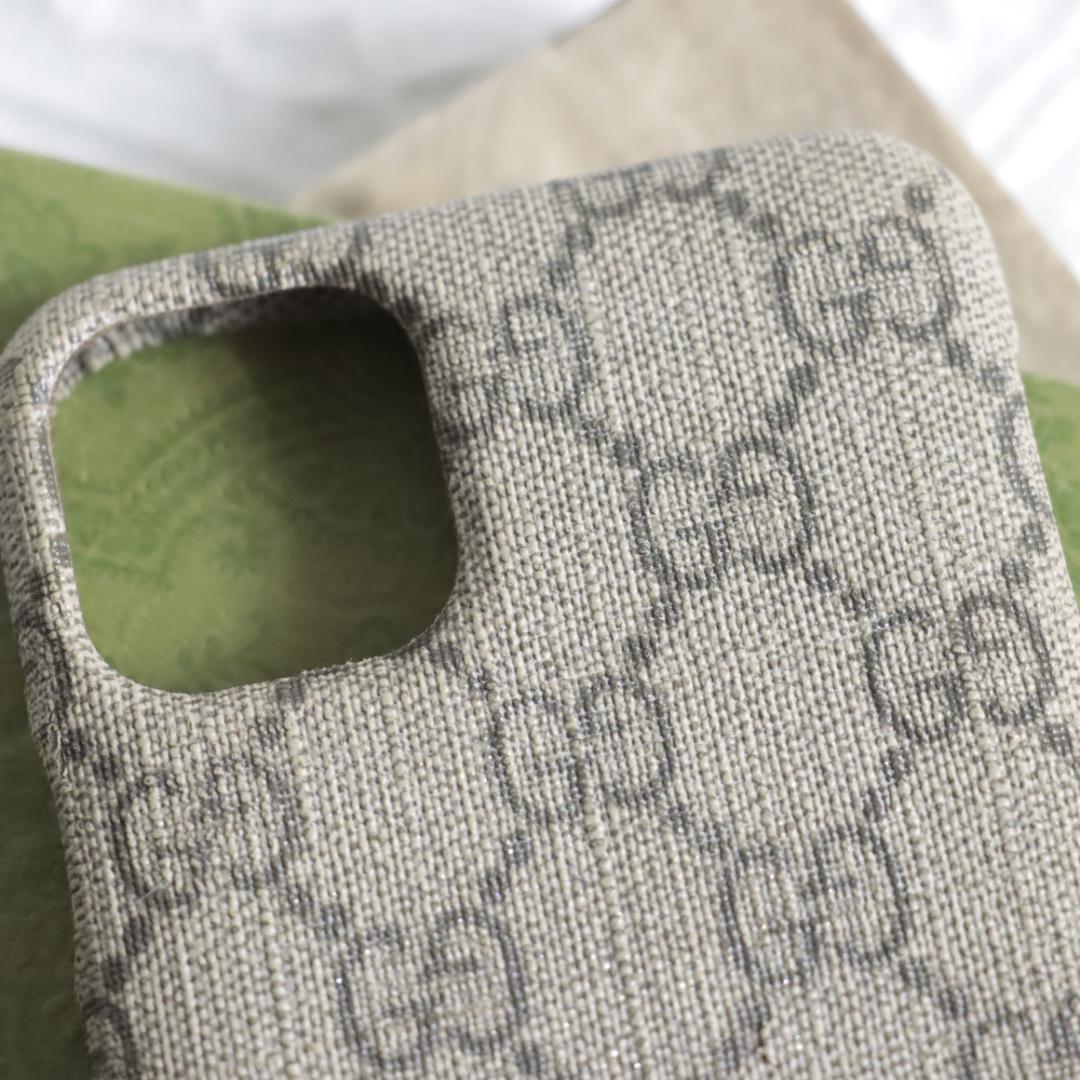 GUCCI　アイフォンケース　iPhone11ProMAX　GG　オフィディア