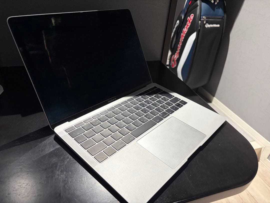 MacBook本体 MacBookAir 2020 8GB 256GB